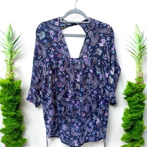About A Girl Sheer Hi-Lo Blouse Medium
